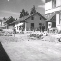 SLM POR50-1005-2 - Gatuarbete, hörnet Östra Storgatan/Skjutsaregatan i Nyköping 12 juni 1950