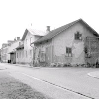 SLM POR53-2919-1 - Gamla polisstationen i Nyköping putsas upp 1953
