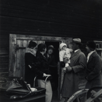 SLM P08-2223 - Familjen Ljungwald vid Ellesta, 1936