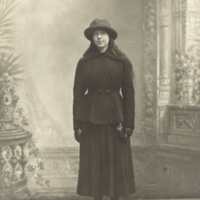 SLM P08-2176 - Anna Johansson omkring 1919