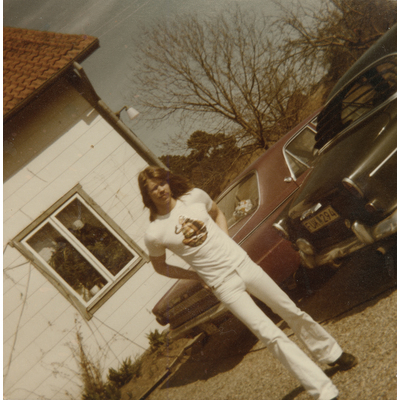 SLM P2017-0641 - Roine i vita kläder under 1980-talet