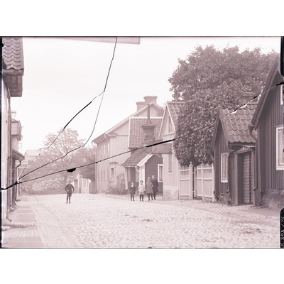 SLM X303-78 - Östra Kvarngatan, Nyköping, omkring 1900
