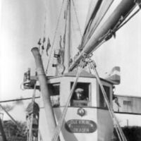 SLM 50-1297-2 - Den danska fiskebåten Ole Knude i Nyköpings hamn 1950-tal