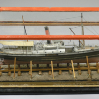 SLM 323 - Båtmodell, ångfartyget Nyköping, tillverkad av kapten Albin Ekelund