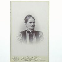 SLM M000294 - Fru Charlotta Broberg, (född Hammarquist)