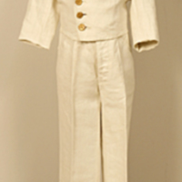 SLM 12371 1-5 - Vit pojkkostym av linne, använd som brudnäbbsdräkt 1939