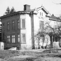 SLM M019573 - F.H. Johanssons villa, senare Albins konditori och trädgård, café på Bagaregatan 17