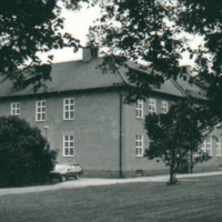 SLM S25-86-9 - Byggnad på Sundby sjukhusområde vid Strängnäs 1986