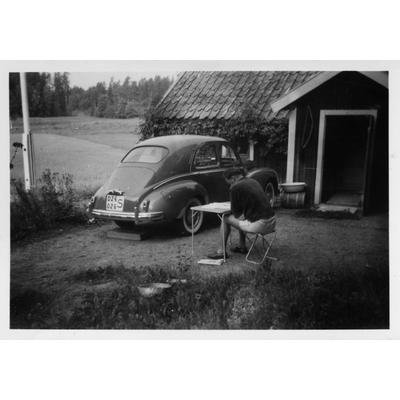 SLM P2019-0079 - Sommar vid Brostugan i Råby, 1950-tal