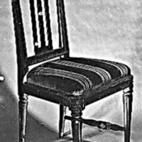 SLM 3416 - Gustaviansk stol med stoppad sits och skuren dekor, från Nyköping