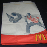 SLM 33760 5-6 - Påsar av papper, med olympiska ringar och sportare, McDonald's 2005