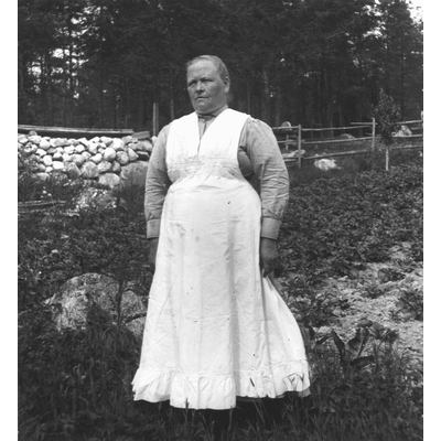SLM SEM_Dg749 - Lina Ärlund på Karlbyå ca 1926
