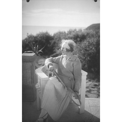 SLM P2017-0214 - Lisa Hillerström i tennisdräkt 1930