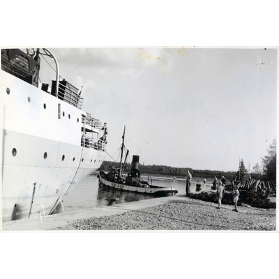 SLM P2019-0377 - Skepp i Nyköpings hamn ca 1949-1952