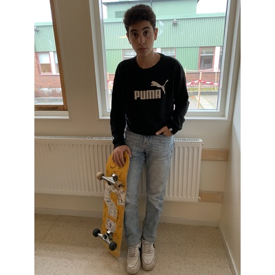 SLM D2023-0053 - Jehad med sin skateboard