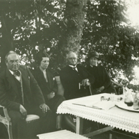 SLM P11-5797 - Lithbergs och Lindebergs på besök hos familjen Indebetou, Mörkhulta år 1933