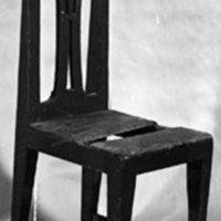 SLM 4778 - Rödmålad stol från Jönåker i Lunda socken
