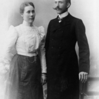 SLM P04-09 - Wilhelm Andersson och Hulda Gustavsson, förlovning 6/4 1906