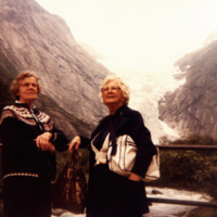 SLM P05-533 - Resa till Norge 1981, Maj-Sofi Ahstrand och Tora Janse