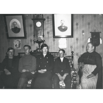 SLM SEM_Dg640 - Besök hos familjen Ärlund ca 1920