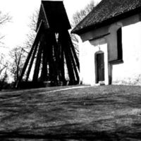 SLM A16-534 - Bergshammars kyrka och klockstapel.