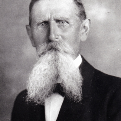 SLM P2016-0538 - Äldre man med skägg, 1900-talets början