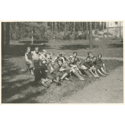 SLM P2020-0718 - Elever vid Solbacka Läroverks elevhem Klostret, 1940-tal