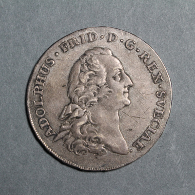 SLM 16374 - Mynt, 1 riksdaler silvermynt typ I 1765, Adolf Fredrik