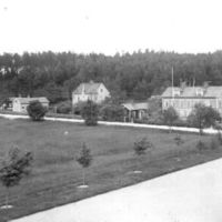 SLM R98-95-1 - Landsvägsgatan 70 i Malmköping år 1929