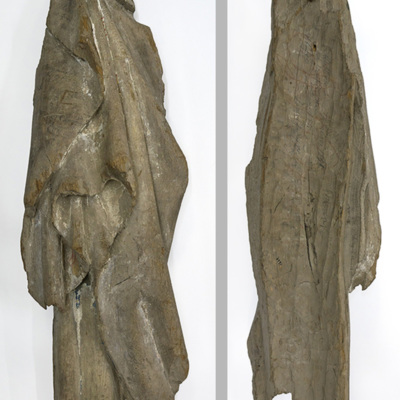 SLM 19053 - Figurfragment från kyrklig skulptur, sannolikt medeltida