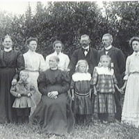 SLM M001591 - August Pettersson med familj, Majtorp