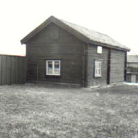 SLM R71-83-8 - Timrat hus i Enstaberga