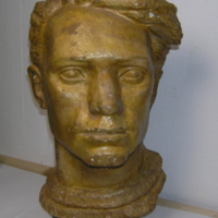 SLM 24970 - Skulptur, mansansikte av skulptören David Wretling (1901-1986)