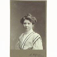 SLM M000001 - Fru Magda Olsson, 1910-tal