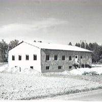 SLM POR53-2720 - Björkviks väskfabrik fasaden, foto 1953.