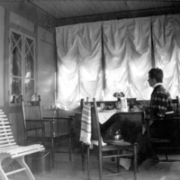 SLM P09-1322 - ”På Gräslunds veranda 1905