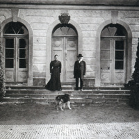 SLM P2015-1414 - Axel och Marianne på Björksund ca 1911