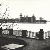 SLM A1-489 - Utsikt från villa Gripsnäs, Gripsholms slott