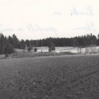SLM A6-498 - Gravfält norr om E4, vid Skena, 1969