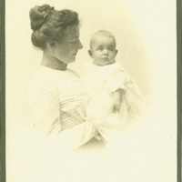 SLM P11-5960 - Foto, Anna Indebetou f. von Fieandt (1873-1903) med dottern Kate (1901-1971)