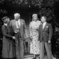 SLM P09-945 - Minister Dinichert med fru, minister Ekstrand och Cecilia af Klercker 1945