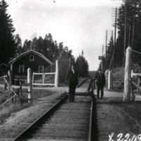 SLM X2209-78 - Arbetare på järnvägsspåren vid Läggesta