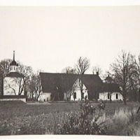 SLM M013758 - Stora Malms kyrka med klockstapel