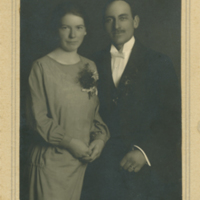 SLM P2013-822 - Karin och Karl Gustaf Anderssons bröllopsfoto 1925