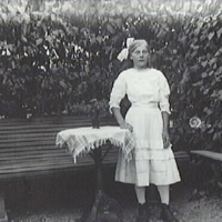 SLM AR10-79 - Karin Andersson, Tovhult i Västra Vingåker, 1900-talets början