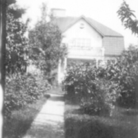 SLM R1031-92-5 - Fritz Herman Johanssons villa vid ån, där han bodde på gamla dar. Foto 1915