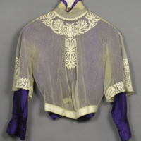 SLM 10648 - Liv till violett sidenklänning med garneringar