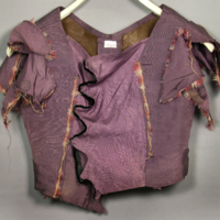 SLM 10615 - Klänningsliv av violett siden, har tillhört Gurli Drake f. 1853