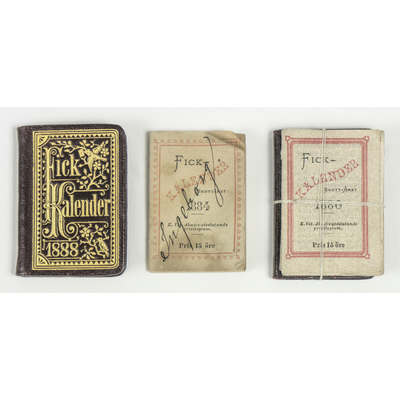 SLM 39084 1-3 - Minikalendrar för 1880, 1884 och 1888, från Ökna säteri i Floda socken