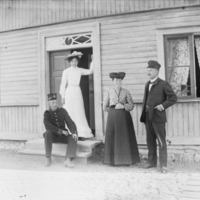 SLM X10-367 - Familj Florin i Malmköping 1905